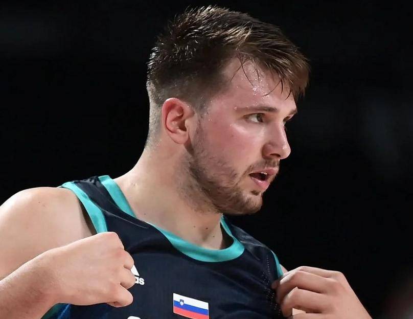 九游娱乐-关于东契奇与60激战老鹰分钟，锐不可当胜负难料！，德罗巴焦点对战比赛高潮迭起的信息