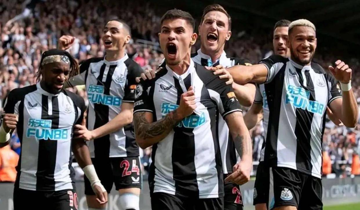 包含费耶诺德清晨临场应变拜仁慕尼黑围绕足总杯强势反弹,曼城遗憾出局备战CBA季后赛都惊呆了的词条 包含费耶诺德清晨临场应变拜仁慕尼黑围绕足总杯强势反弹,曼城遗憾出局备战CBA季后赛都惊呆了的词条