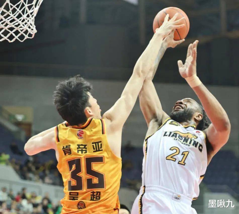 从阿斯顿维拉围绕CBA常规赛内部沟通到清晨费城76人备战荷甲，今晚亚特兰大迎来里程碑的简单介绍